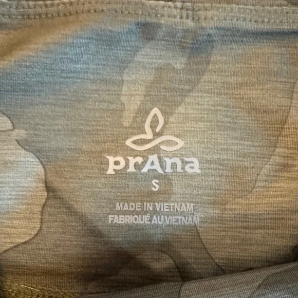 Prana Olive Camouflage Shorts - Picture 2 of 8